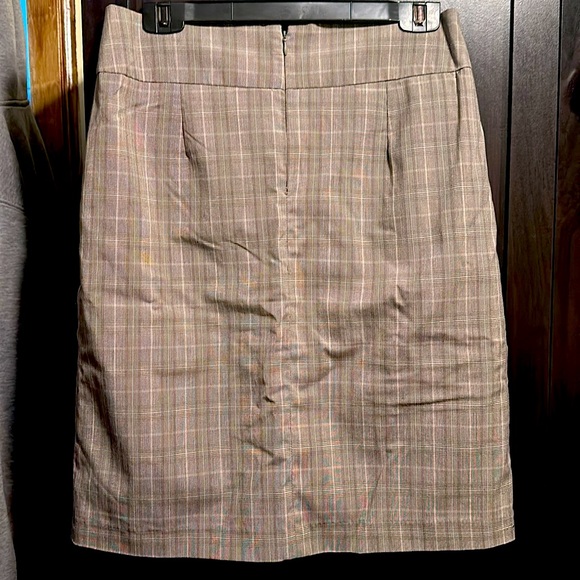 Suzy shier skirt, size 7/8, greyish colour. - Picture 2 of 3